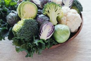 cruciferous vegetables to reduce the risk of lung cancer