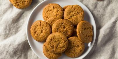 homemade gingersnap cookie recipe