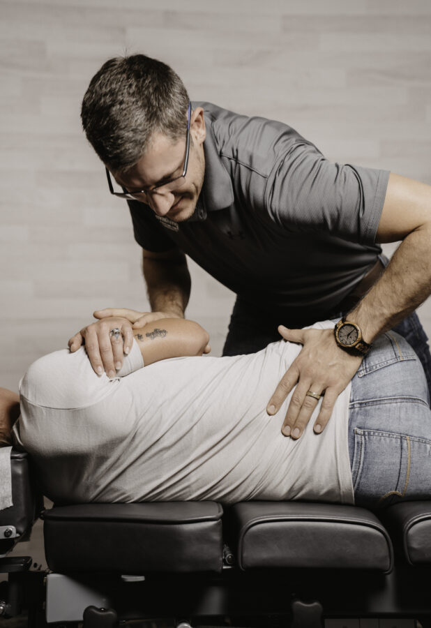 5 Reasons to Regularly Visit A Chiropractor