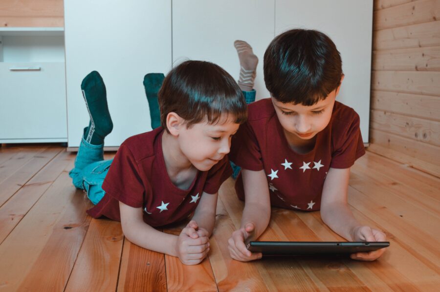 Balancing Tech for Kids' Posture & Health